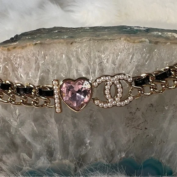 CHANEL I Love CC pearl logo Pink Heart leather woven chain Choker Necklace - Picture 12 of 15
